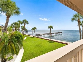 650 PINELLAS POINT DRIVE S 240, St Petersburg, FL 33705