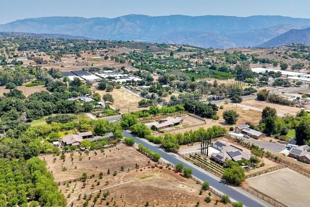 15212 Molly Anne Court, Valley Center, CA 92082