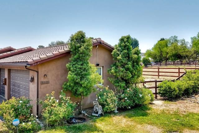 15212 Molly Anne Court, Valley Center, CA 92082