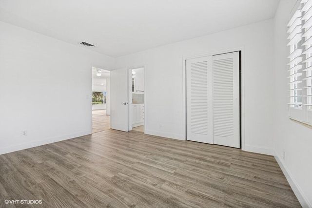 2433 NE 24th Street, Lighthouse Point, FL 33064