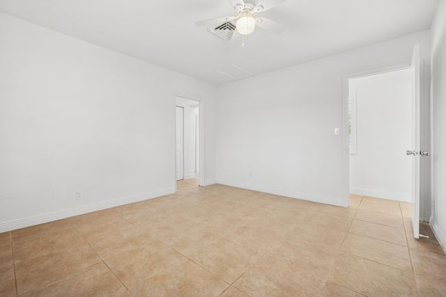 2433 NE 24th Street, Lighthouse Point, FL 33064