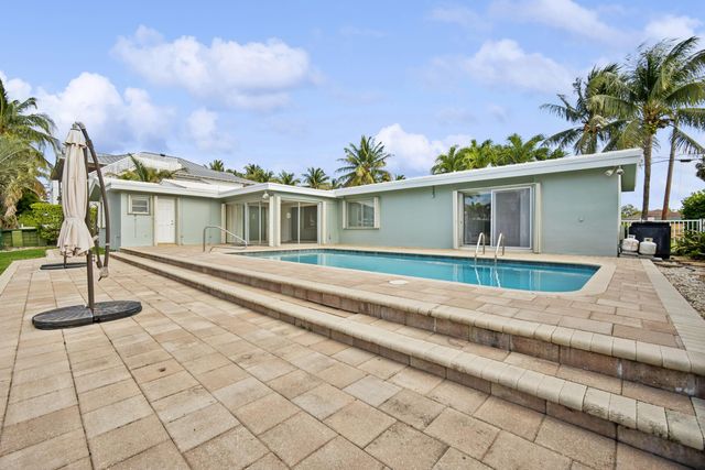 2433 NE 24th Street, Lighthouse Point, FL 33064