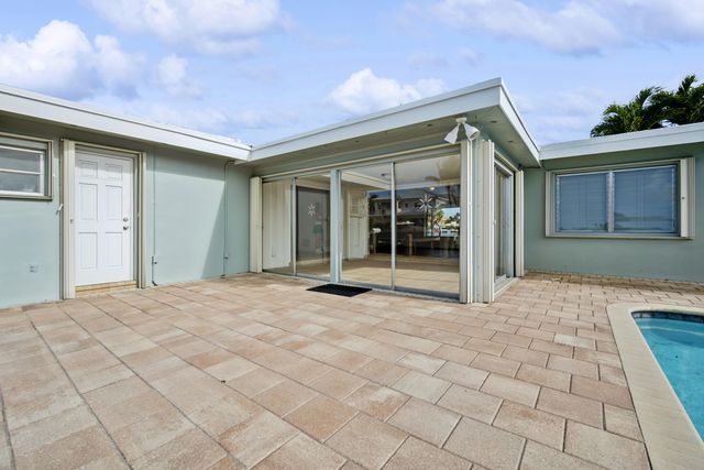 2433 NE 24th Street, Lighthouse Point, FL 33064