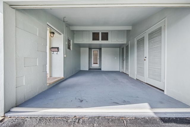 2433 NE 24th Street, Lighthouse Point, FL 33064