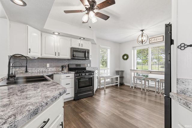 3905 Doral Lane, Elkhart, IN 46517