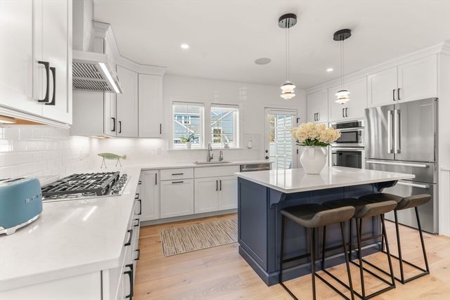 69 Cobblestone Circle, Mashpee, MA 02649