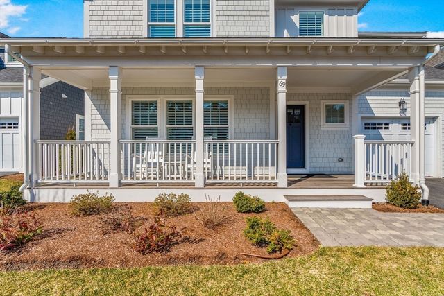 69 Cobblestone Circle, Mashpee, MA 02649