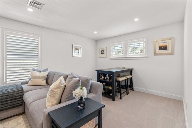 69 Cobblestone Circle, Mashpee, MA 02649