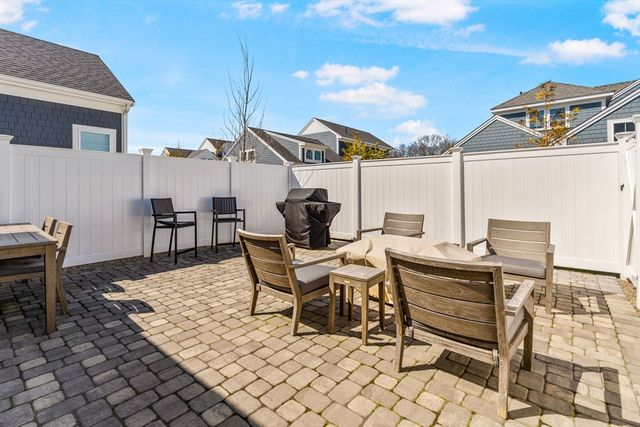 69 Cobblestone Circle, Mashpee, MA 02649