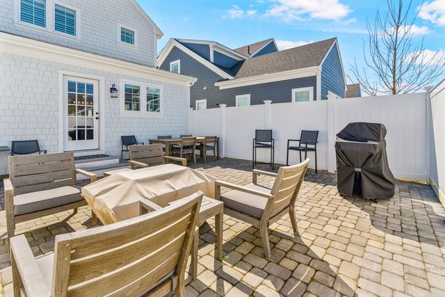 69 Cobblestone Circle, Mashpee, MA 02649