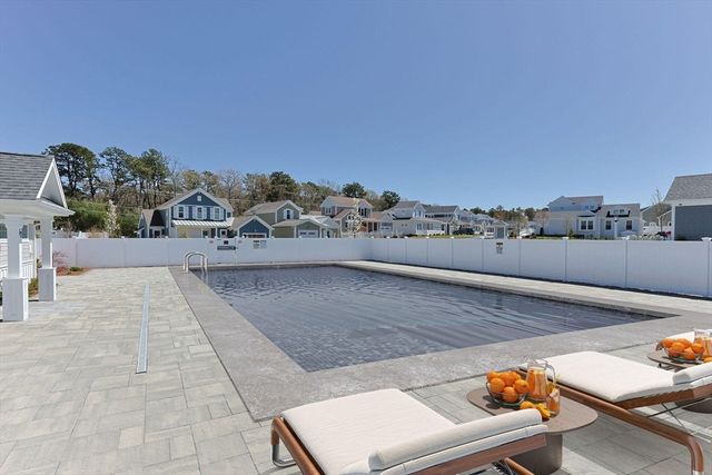 69 Cobblestone Circle, Mashpee, MA 02649