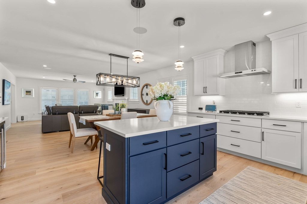 69 Cobblestone Circle, Mashpee, MA 02649