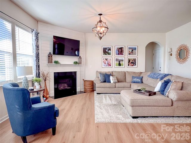 7025 Hamilton Mill Drive, Waxhaw, NC 28173