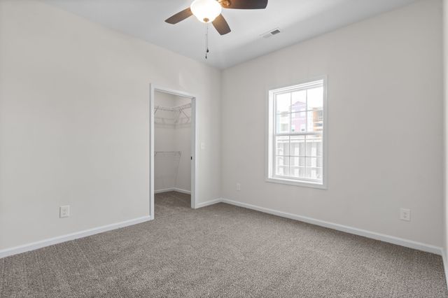 229 E Johnson Cir Apt B203, Clarksville, TN 37040