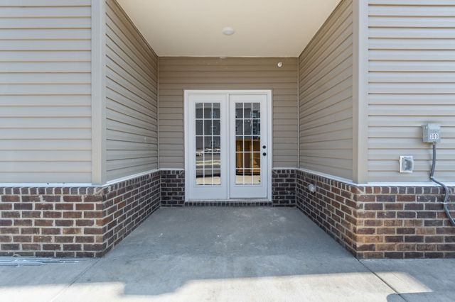 229 E Johnson Cir Apt B203, Clarksville, TN 37040