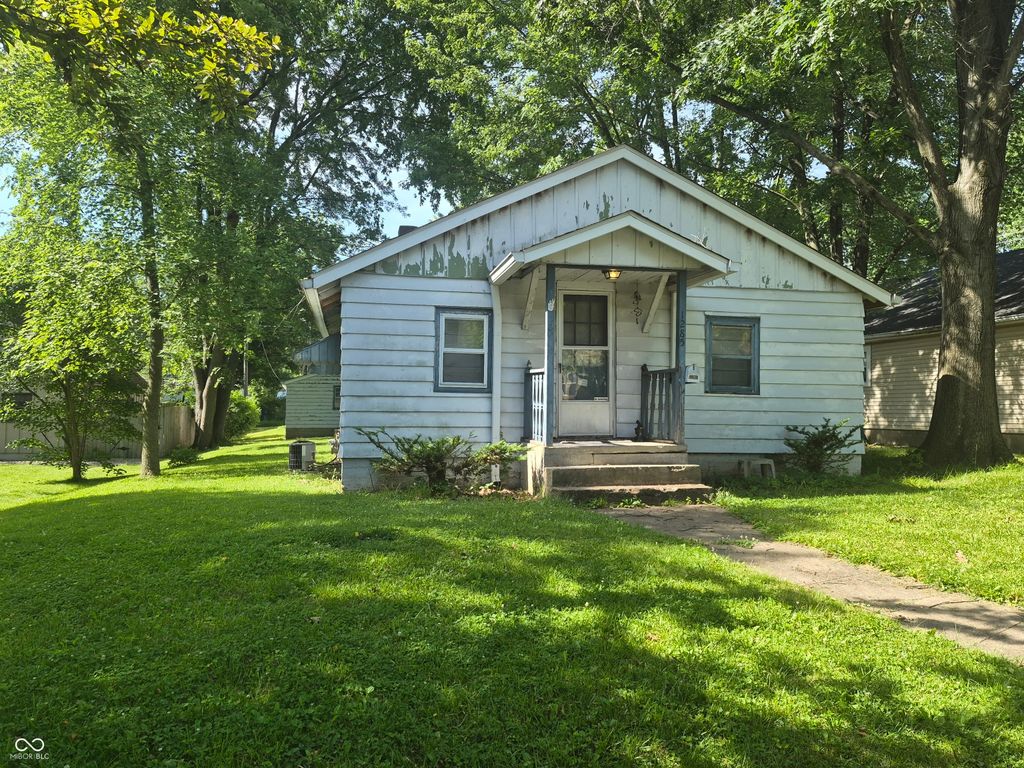 1285 Chestnut Street, Noblesville, IN 46060