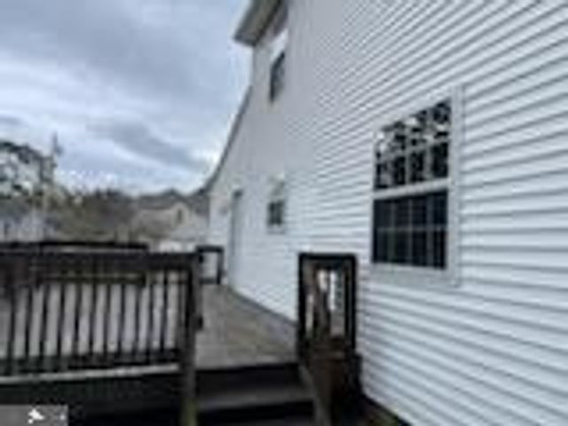 1174 STEAMER AVE, Manahawkin, NJ 08050