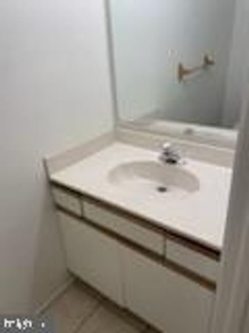 1174 STEAMER AVE, Manahawkin, NJ 08050