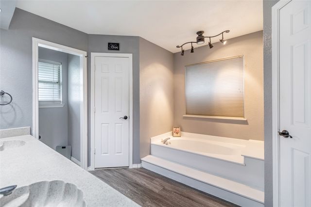 2108 Oakmeadow Place, Bedford, TX 76021