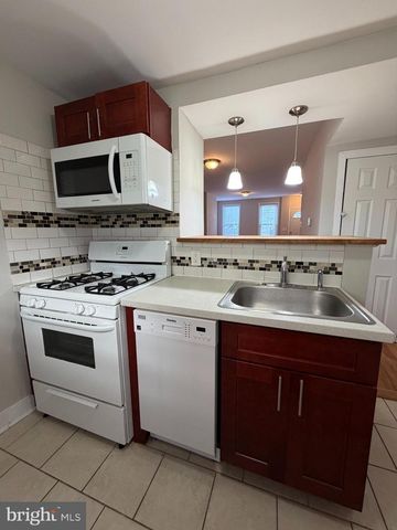 2015 FERNON ST, Philadelphia, PA 19145