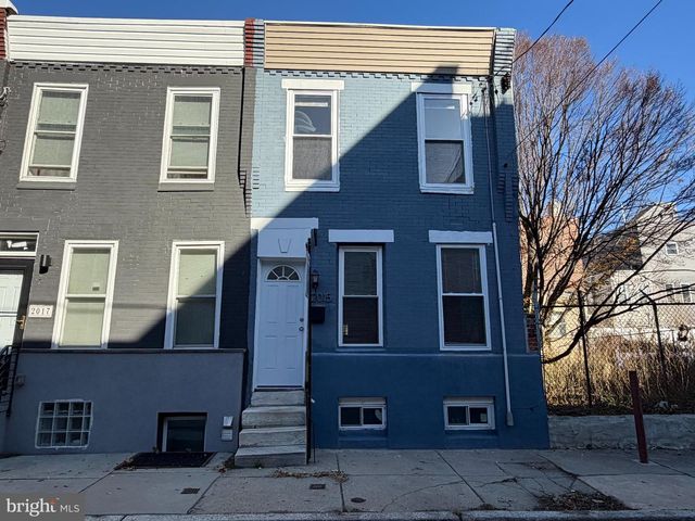 2015 FERNON ST, Philadelphia, PA 19145