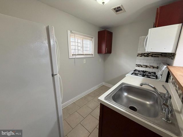 2015 FERNON ST, Philadelphia, PA 19145