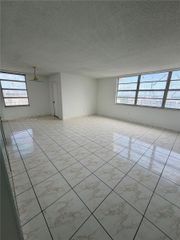 1351 NE Miami Gardens Dr 1215E, Miami, FL 33179