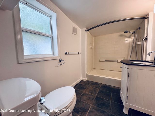 226 S 8th Street, Lansing, MI 48912