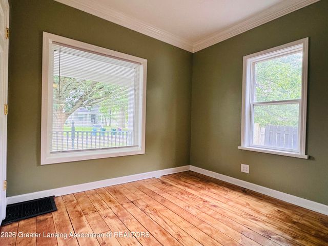 226 S 8th Street, Lansing, MI 48912