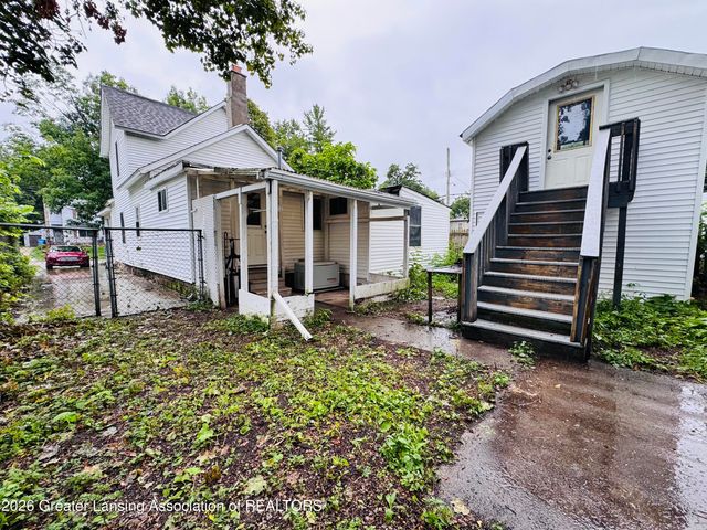 226 S 8th Street, Lansing, MI 48912