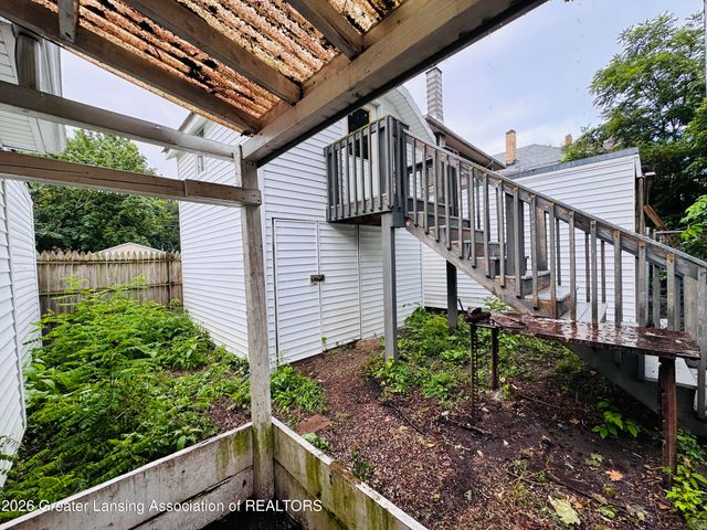 226 S 8th Street, Lansing, MI 48912