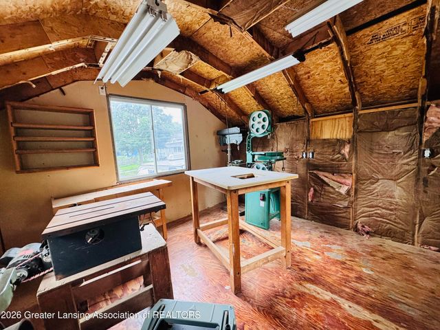 226 S 8th Street, Lansing, MI 48912