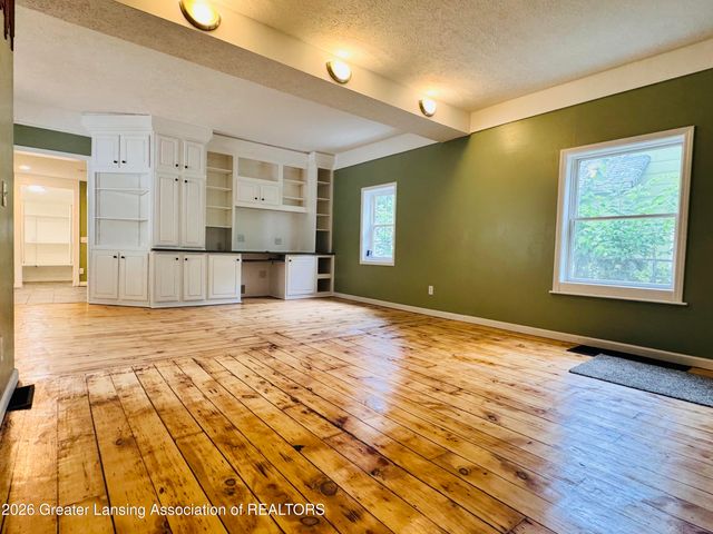 226 S 8th Street, Lansing, MI 48912