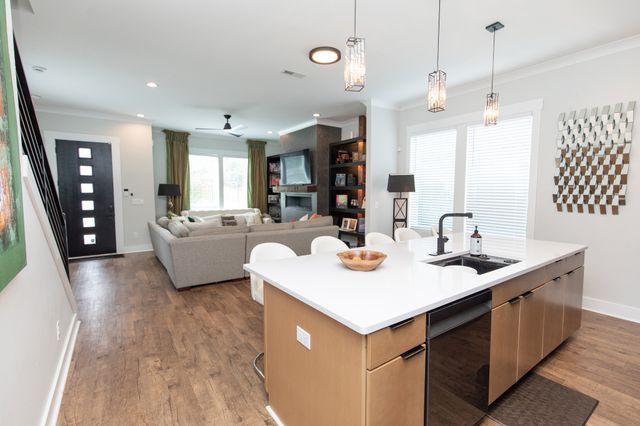 2706 Booker Street, Nashville, TN 37208