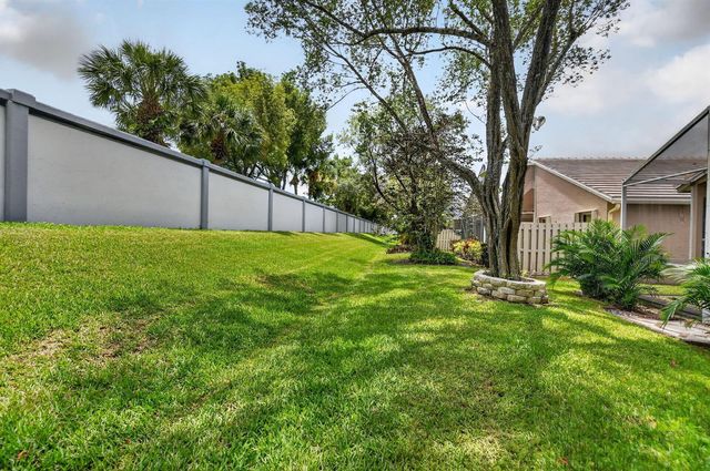 8158 Duomo Circle, Boynton Beach, FL 33472