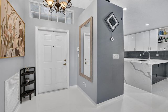 8158 Duomo Circle, Boynton Beach, FL 33472