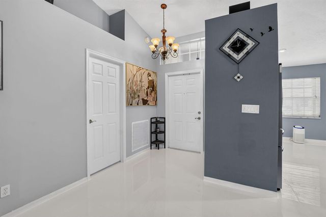 8158 Duomo Circle, Boynton Beach, FL 33472