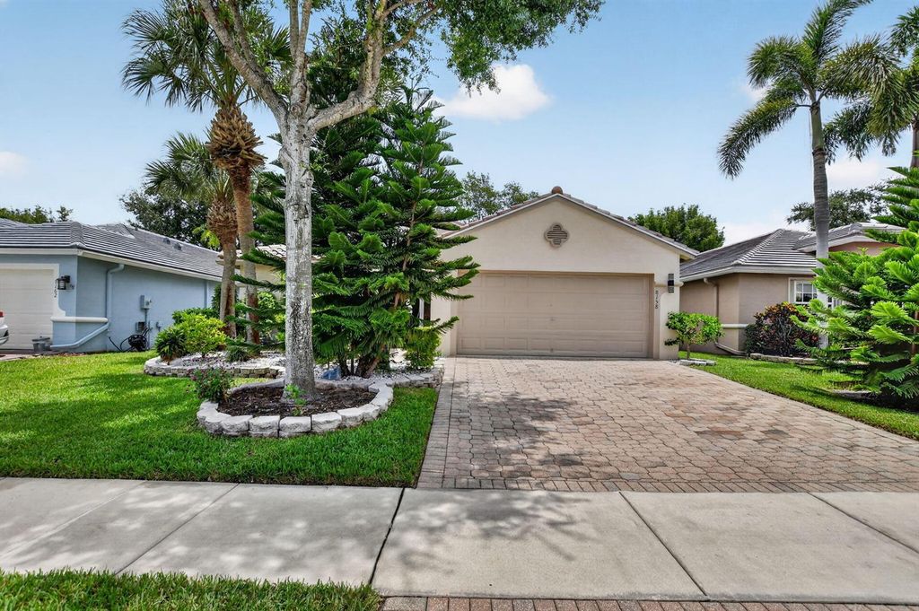 8158 Duomo Circle, Boynton Beach, FL 33472