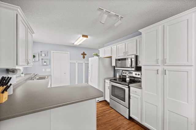 10011 Pleasure Creek Circle NE, Blaine, MN 55434