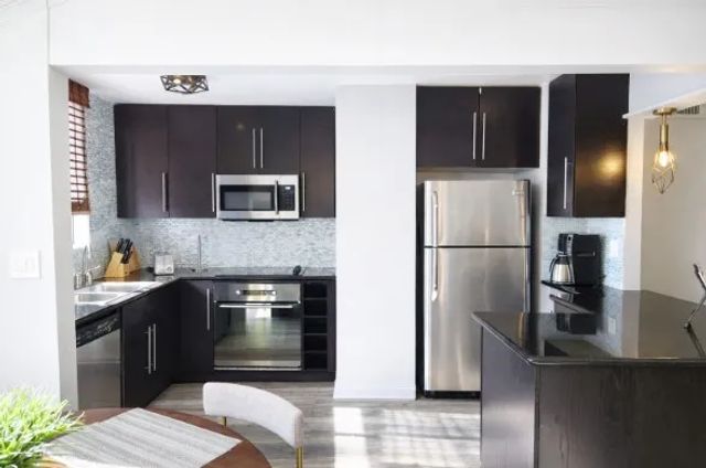 10747 Wilshire Boulevard 1305, Los Angeles, CA 90024