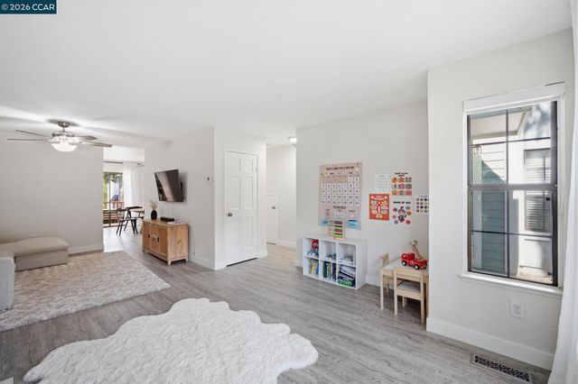 767 Military E, Benicia, CA 94510