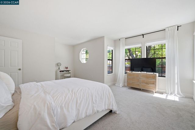 767 Military E, Benicia, CA 94510