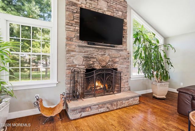558 Green Lane, River Vale, NJ 07675