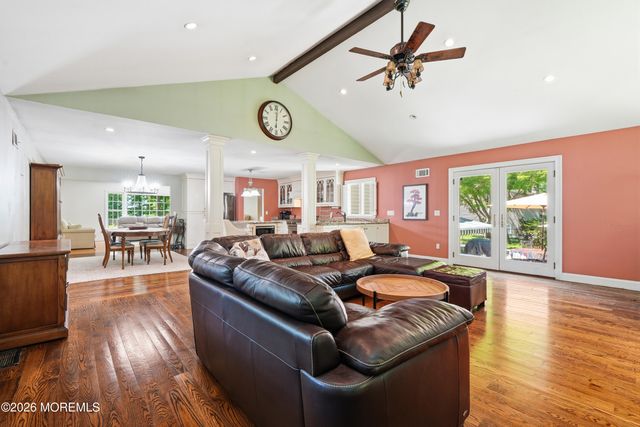 558 Green Lane, River Vale, NJ 07675