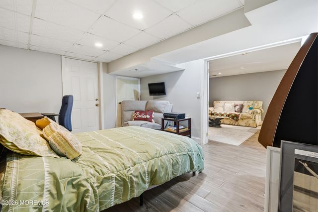 558 Green Lane, River Vale, NJ 07675