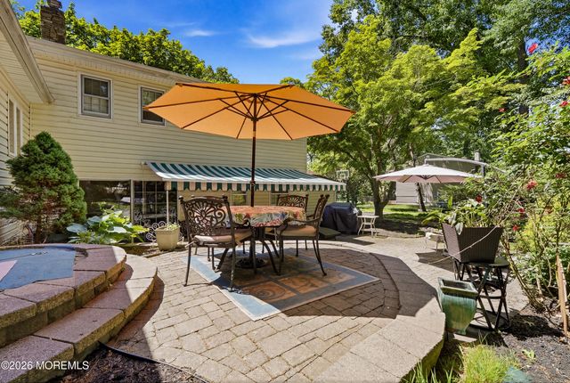 558 Green Lane, River Vale, NJ 07675