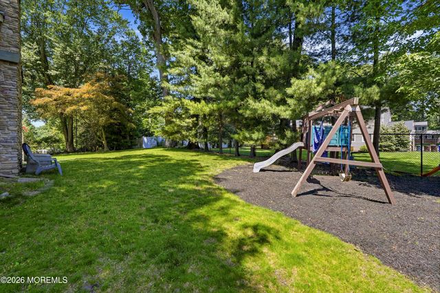 558 Green Lane, River Vale, NJ 07675