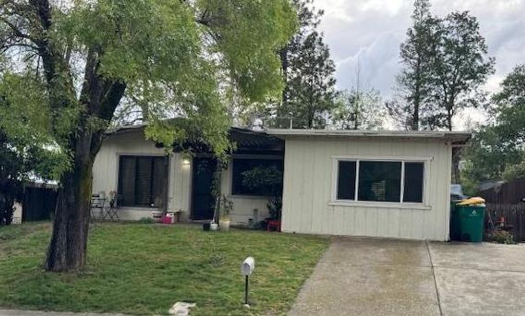 2852 Hocking St, Placerville, CA 95667