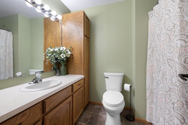 1113 23rd St NW, Minot, ND 58703