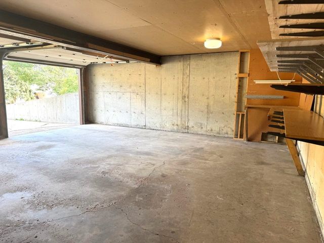1113 23rd St NW, Minot, ND 58703